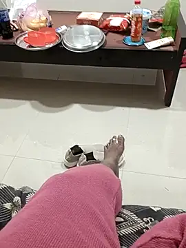 Snapshot of bigtelugubhama chatting on 11-08-25, 10:59 bigtelugubhama online show from 11-08-25, 10:59