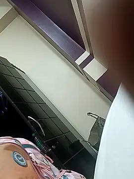 Snapshot of bigtelugubhama chatting on 01-10-26, 06:09 bigtelugubhama online show from 01-10-26, 06:09