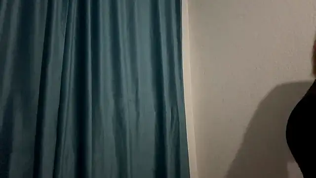 HOTBellakle online show from 11-30-25, 03:27