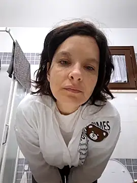 Snapshot of Piediniecollant chatting on 11-11-25, 05:40 Piediniecollant online show from 11-11-25, 05:40