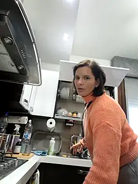 Snapshot of Piediniecollant chatting on 11-22-25, 01:54 Piediniecollant online show from 11-22-25, 01:54