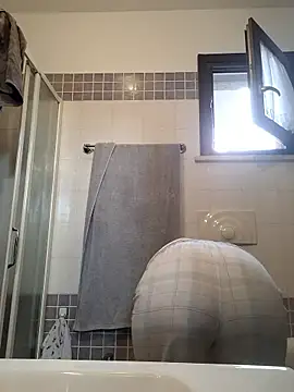 Snapshot of Piediniecollant chatting on 01-08-26, 08:16 Piediniecollant online show from 01-08-26, 08:16