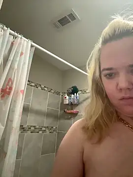 SilverSeductress online show from 12-21-25, 06:04