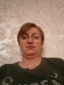 Snapshot of Arabella245 chatting on 10-31-25, 12:39 Arabella245 online show from 10-31-25, 12:39