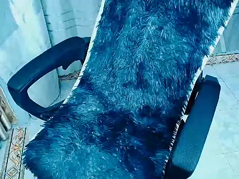 Snapshot of Fiona1010 chatting on 11-21-25, 12:54 Fiona1010 online show from 11-21-25, 12:54