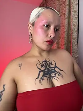 Snapshot of pinkbaddie777 chatting on 11-27-25, 04:25 pinkbaddie777 online show from 11-27-25, 04:25