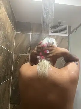 Snapshot of pinkbaddie777 chatting on 11-28-25, 04:48 pinkbaddie777 online show from 11-28-25, 04:48