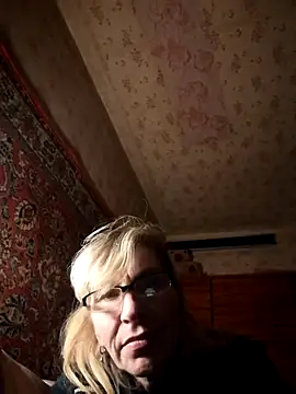 Georgette466 online show from 11-24-25, 05:23