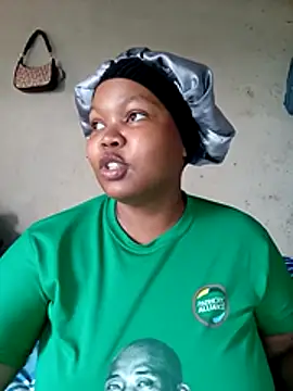 Snapshot of 3bigcuteness chatting on 11-27-25, 11:12 3bigcuteness online show from 11-27-25, 11:12