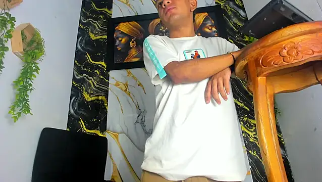 Snapshot of wild_best chatting on 02-20-26, 01:55 wild best online show from 02-20-26, 01:55