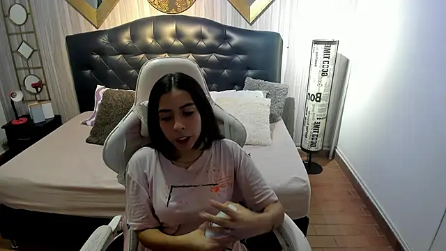 shirley sweet  online show from 11-02-25, 08:22