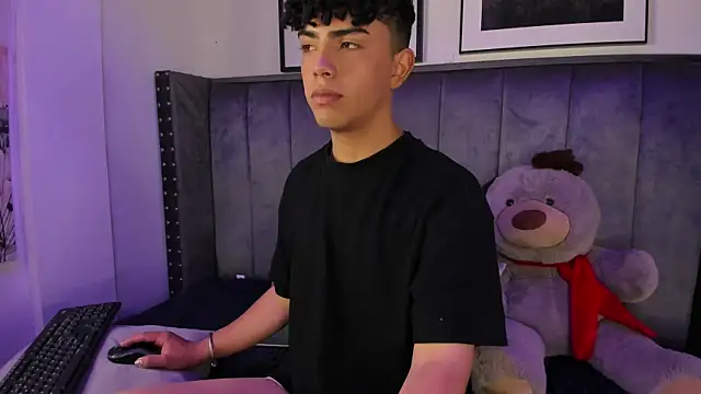 Niick Twiink online show from 11-04-25, 07:57