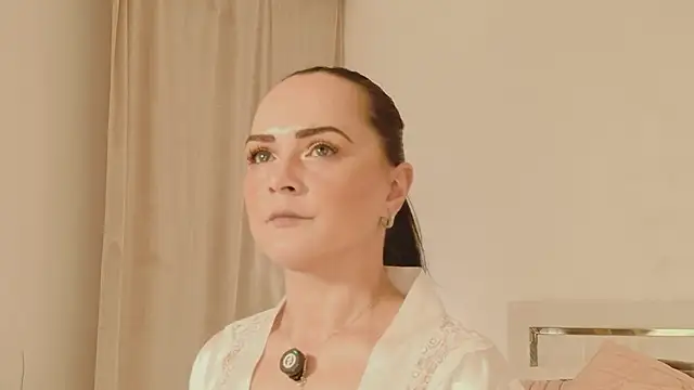 SiennaRosse online show from 04-04-26, 08:39