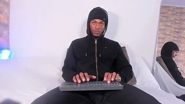 Snapshot of for_itan chatting on 02-02-26, 01:10 for itan online show from 02-02-26, 01:10