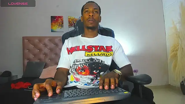 Snapshot of for_itan chatting on 02-19-26, 01:29 for itan online show from 02-19-26, 01:29