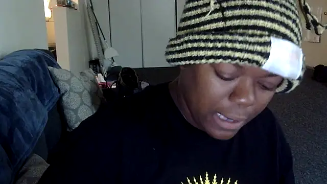 BIGBOOTIBAMBI online show from 07-30-26, 06:40