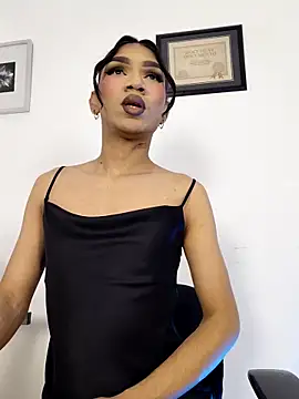 FernandaFox  online show from 04-08-26, 03:39