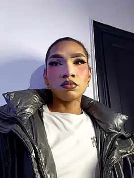 FernandaFox  online show from 04-24-26, 03:31