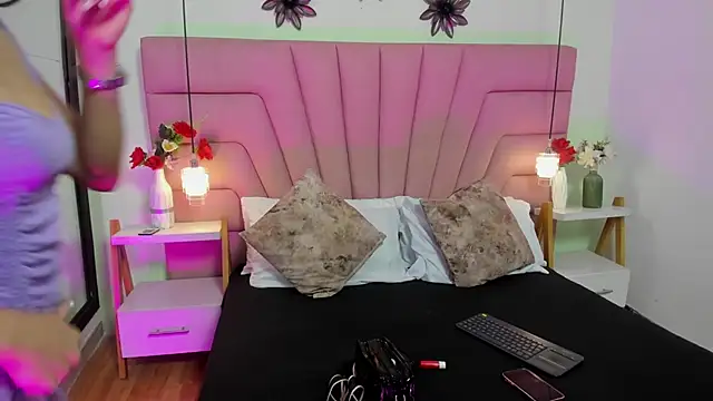 Snapshot of Kim_Luna1 chatting on 02-08-26, 02:59 Kim Luna1 online show from 02-08-26, 02:59