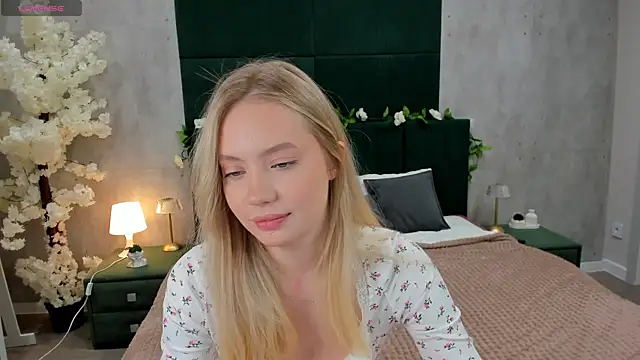 Melanie Ryer online show from 11-14-25, 11:35