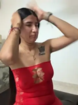 scarlethsb33 online show from 04-12-26, 10:42