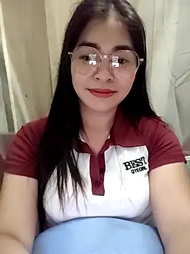 Bamboo-niee123 online show from 04-18-26, 07:34