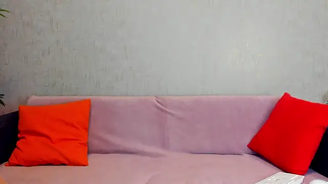 RebbeccaRay online show from 11-05-25, 08:20