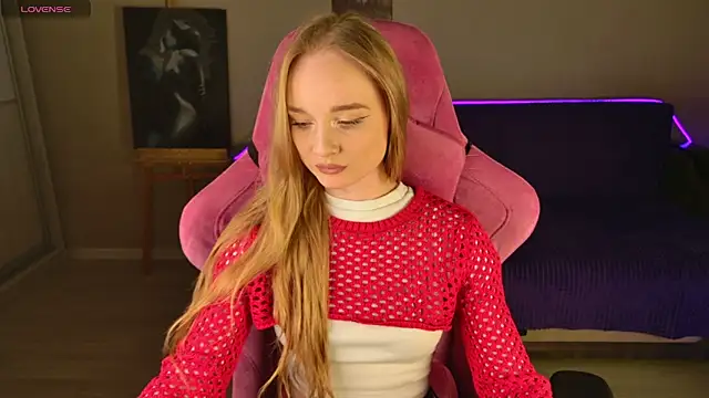 Snapshot of Shawty_Mia chatting on 11-21-25, 11:42 Shawty Mia online show from 11-21-25, 11:42