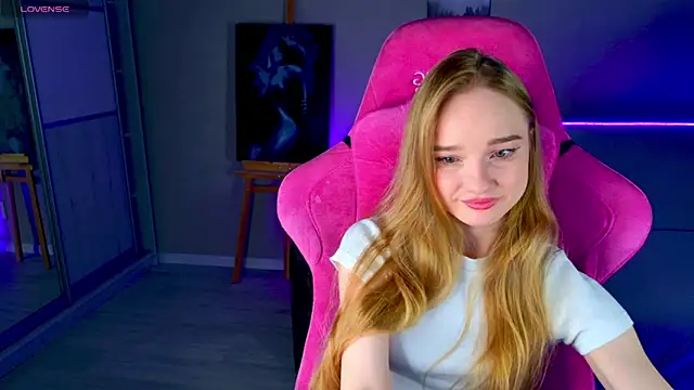 Snapshot of Shawty_Mia chatting on 01-07-26, 07:49 Shawty Mia online show from 01-07-26, 07:49