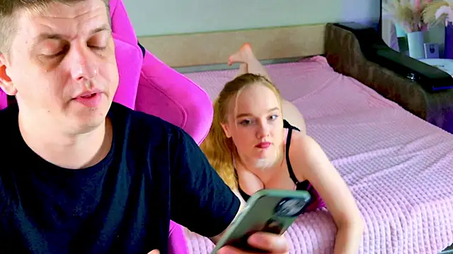 Shawty Mia online show from 03-18-26, 01:03