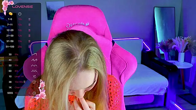 Shawty Mia online show from 03-21-26, 01:05