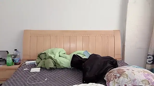 N228 online show from 11-26-25, 07:09