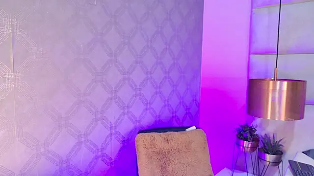 Snapshot of Arianaa_Gray chatting on 12-15-25, 03:55 Arianaa Gray online show from 12-15-25, 03:55