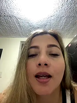 BunnyFoxxxy online show from 12-15-25, 11:09