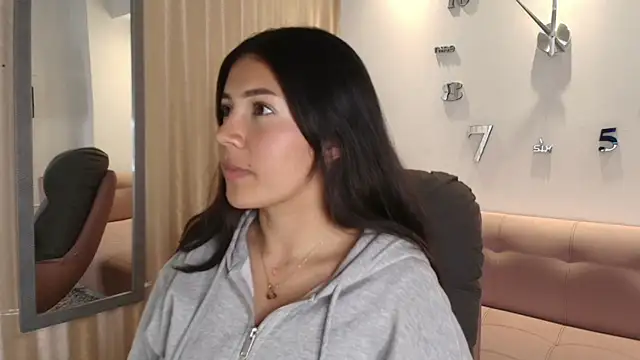 KamyGlam online show from 04-09-26, 08:03