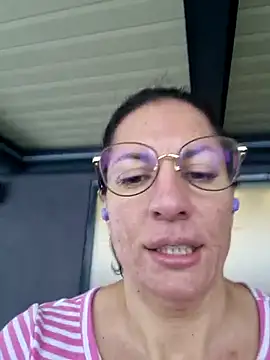 Snapshot of _LustyFantasy_ chatting on 01-11-26, 01:38 LustyFantasy online show from 01-11-26, 01:38