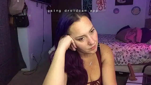 Snapshot of kristallic chatting on 12-18-25, 12:11 kristallic online show from 12-18-25, 12:11