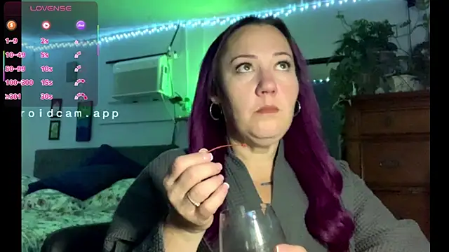 Snapshot of kristallic chatting on 02-20-26, 12:27 kristallic online show from 02-20-26, 12:27