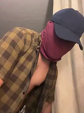 Snapshot of PetterPablo12 chatting on 11-05-25, 09:48 PetterPablo12 online show from 11-05-25, 09:48