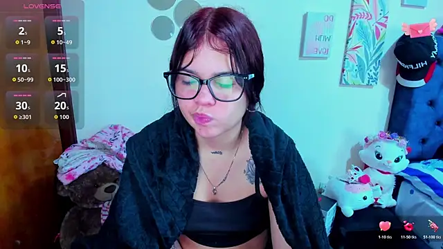 Emma boo online show from 11-07-25, 11:43