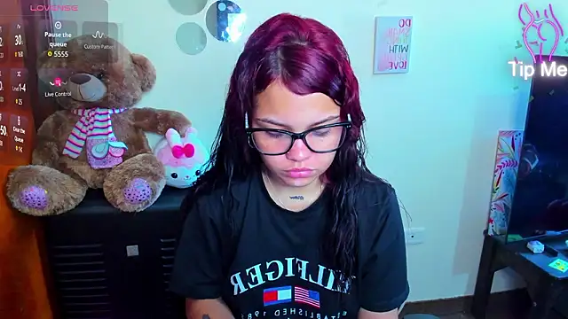 Emma boo online show from 02-28-26, 02:51