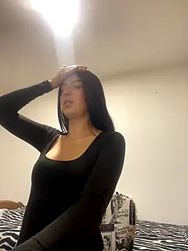 Snapshot of NatySensuaal chatting on 11-24-25, 06:02 NatySensuaal online show from 11-24-25, 06:02