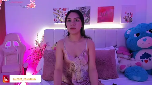 aurora rousse online show from 04-07-26, 02:01