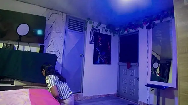 Samara Homescapes online show from 11-22-25, 04:11