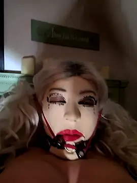 pleasser85 online show from 11-04-25, 10:47