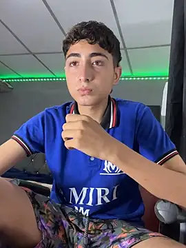 Snapshot of MathieuAGT chatting on 10-31-25, 11:50 MathieuAGT online show from 10-31-25, 11:50