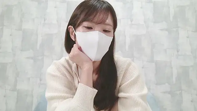 Snapshot of Minami_jjjj chatting on 12-17-25, 01:00 Minami jjjj online show from 12-17-25, 01:00