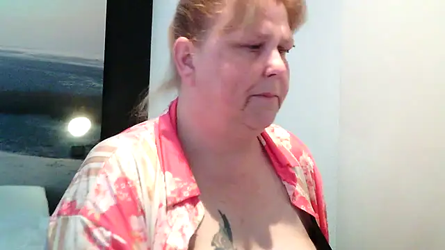 Sylviastar46 online show from 05-20-26, 06:03