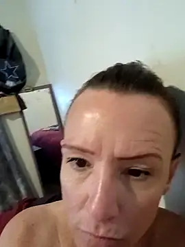 Snapshot of Karebearz1 chatting on 03-09-26, 12:42 Karebearz1 online show from 03-09-26, 12:42