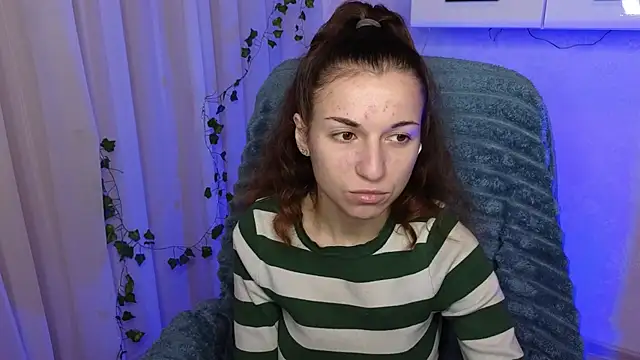 Snapshot of Ulyanix chatting on 11-26-25, 04:57 Ulyanix online show from 11-26-25, 04:57